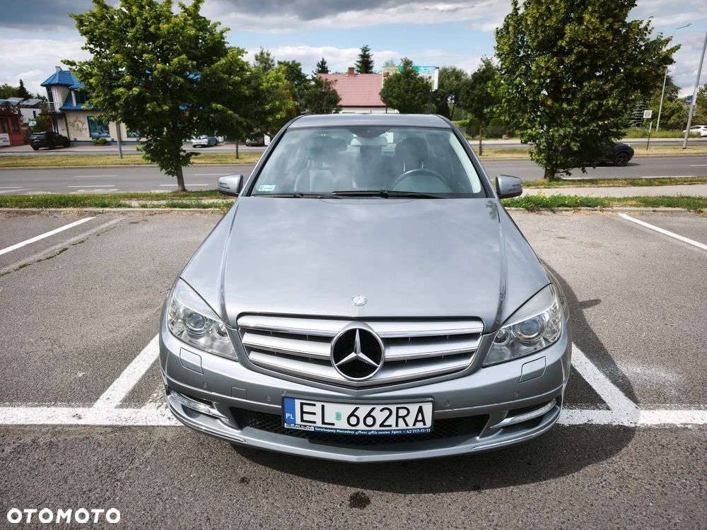Mercedes-Benz Klasa C 180 K BlueEff Avantgarde - 17