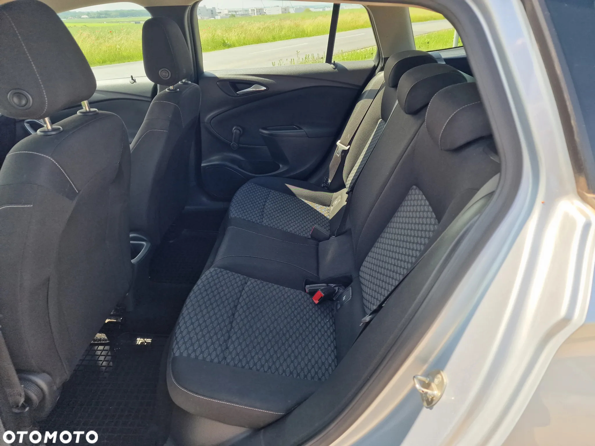 Opel Astra 1.0 Turbo Start/Stop Sports Tourer Edition - 17