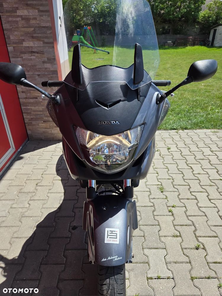 Honda NTV - 11