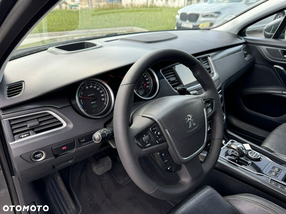 Peugeot 508 RXH Hybrid4 - 21