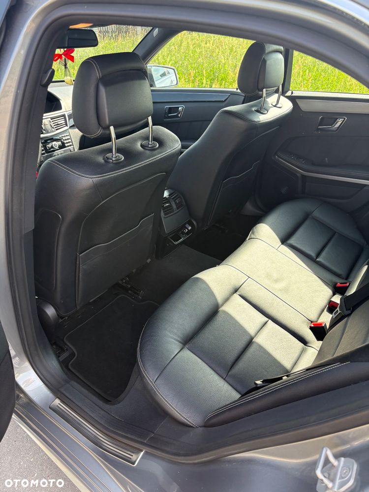 Mercedes-Benz Klasa E 350 CDI DPF BlueEFFICIENCY 7G-TRONIC Avantgarde - 20