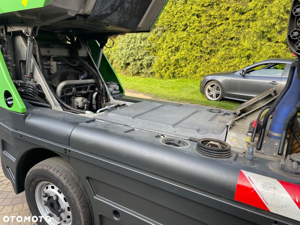 Schmidt Swingo Compact CS 256   200 + Zamiatarka drogowa  zamiatarka chodnikowa uliczna  Swingo 200 +    Super stan 2019 rok - 38