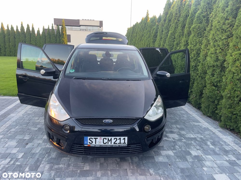 Ford S-Max - 34