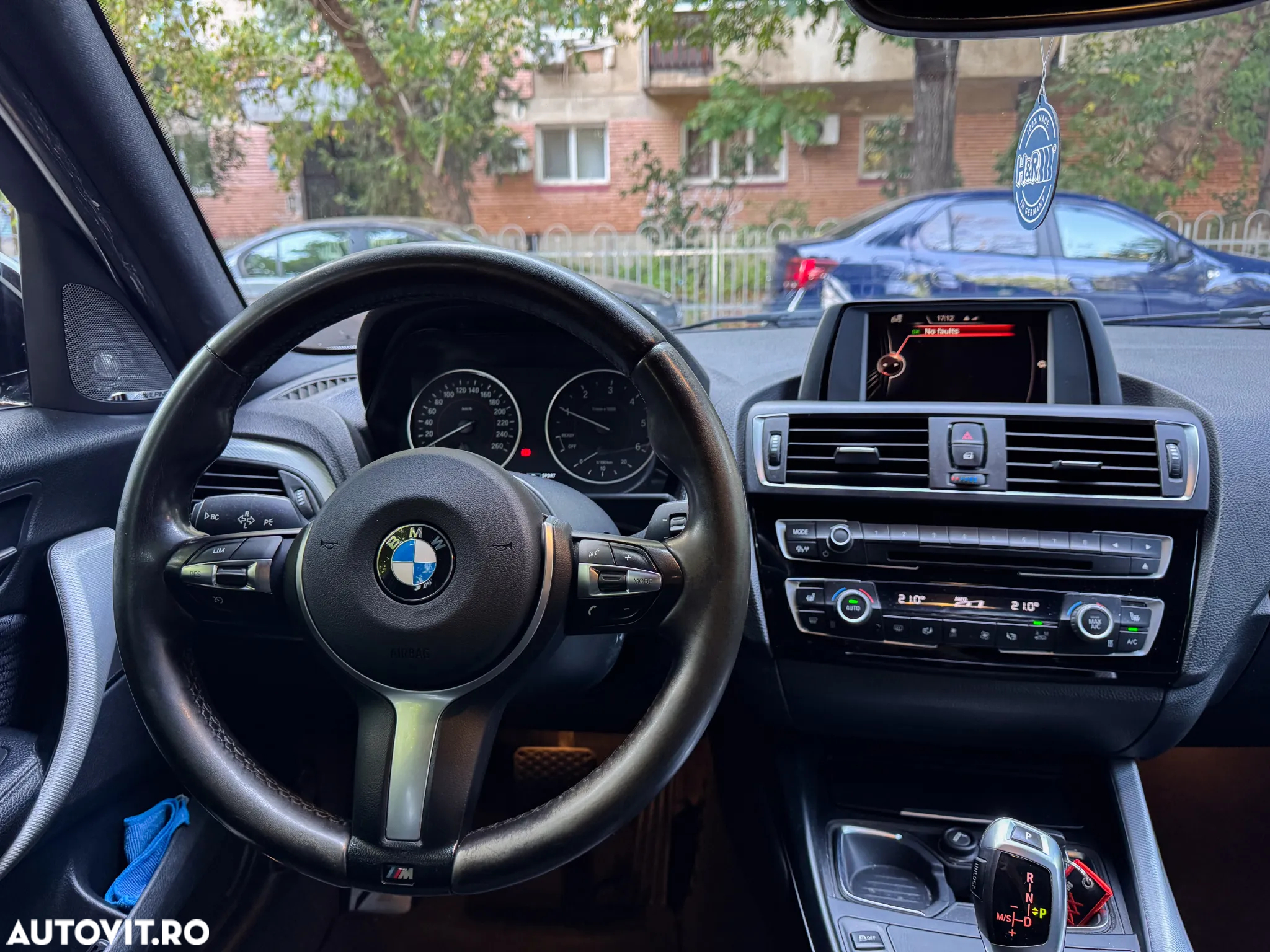 BMW Seria 1 - 11