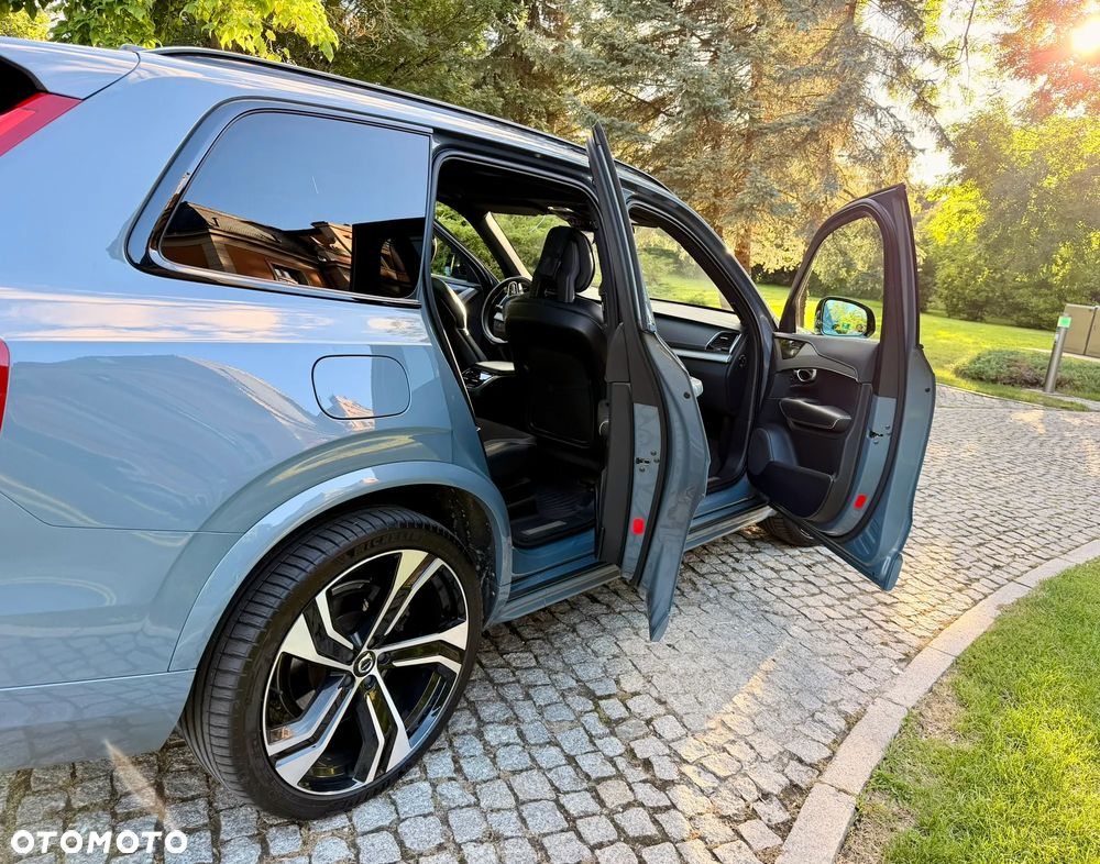 Volvo XC 90 - 9