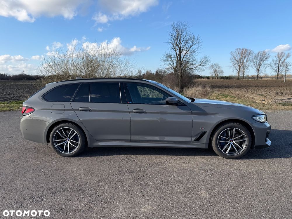 BMW Seria 5 520d xDrive - 13