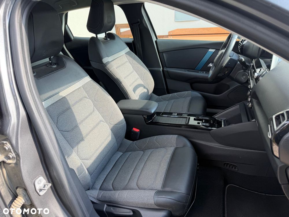 Citroën C4 EV156 54kWh Max - 8