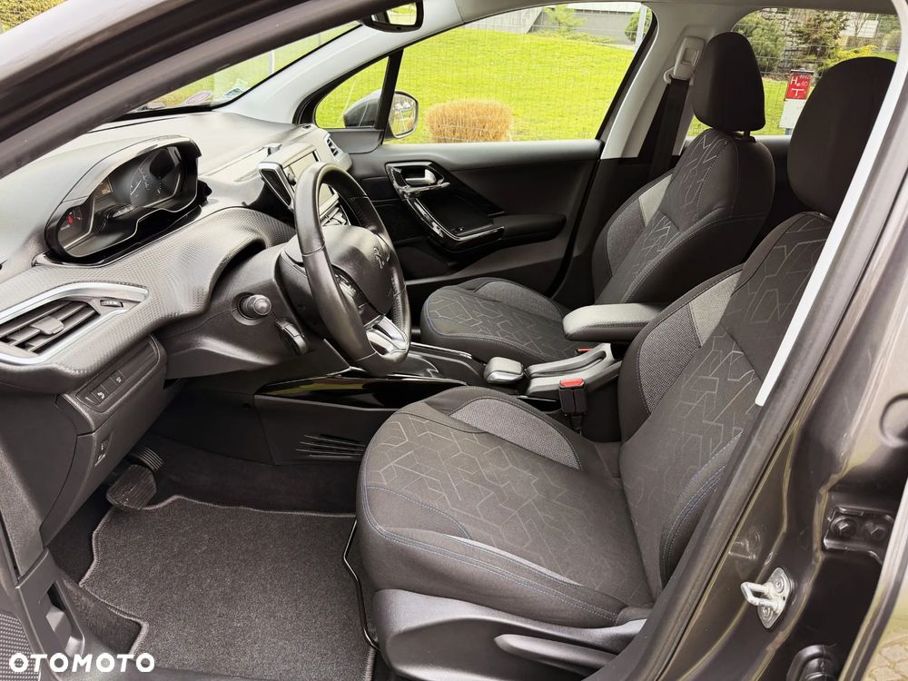 Peugeot 2008 PureTech 130 Stop&Start EAT6 Allure - 11
