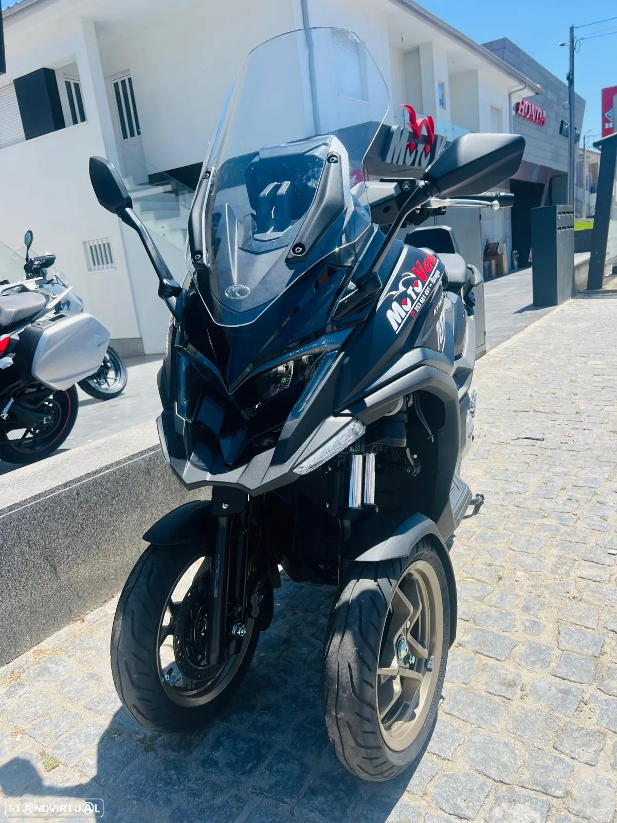 Kymco CV3 - 7