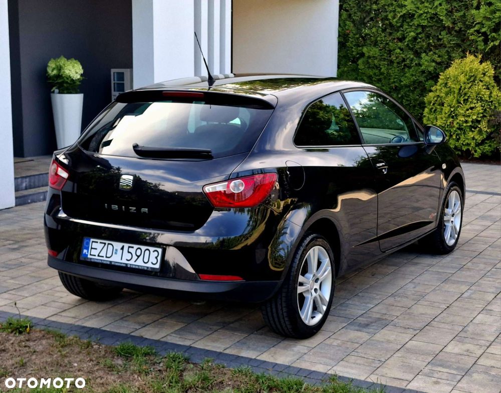Seat Ibiza SC 1.4 16V Sport - 4