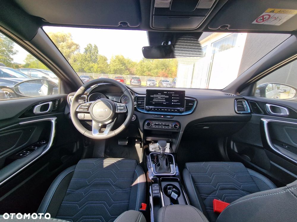 Kia XCeed 1.6 T-GDI Tribute DCT - 4