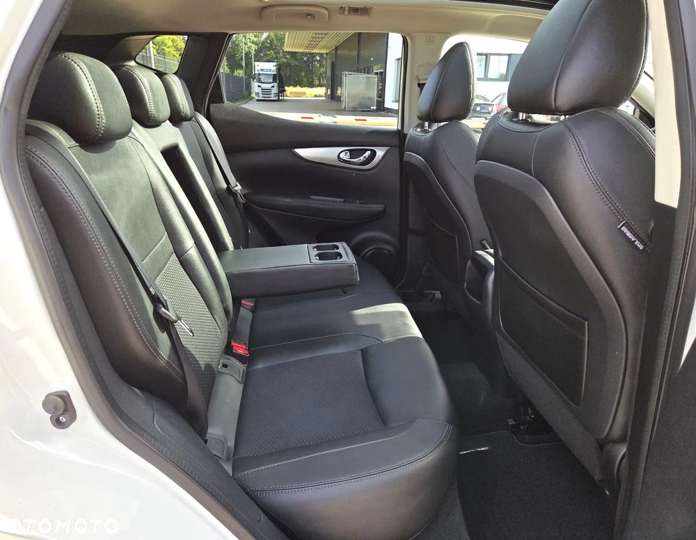 Nissan Qashqai 1.6 DIG-T Tekna - 37