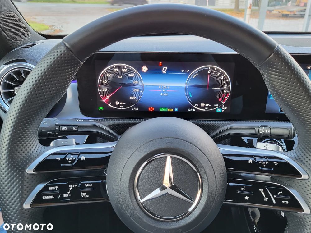 Mercedes-Benz Klasa A 250 e PHEV AMG Line 8G-DCT - 19