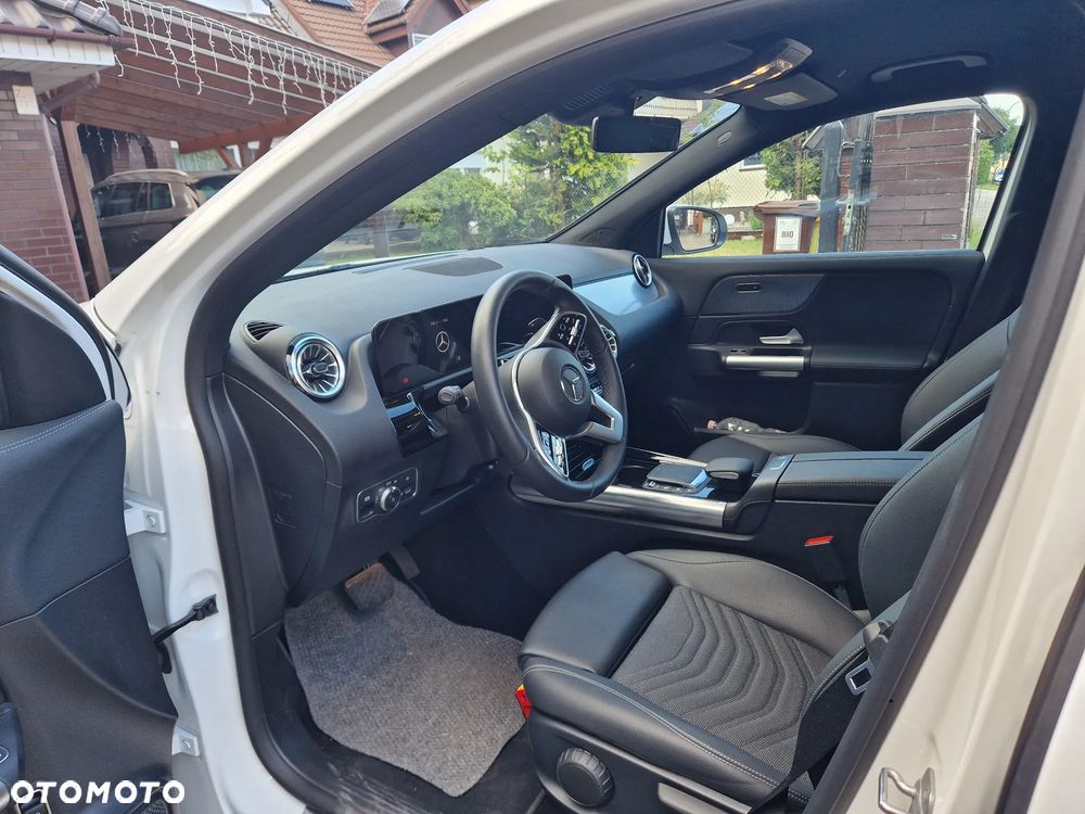Mercedes-Benz GLA 200 Business Edition - 9