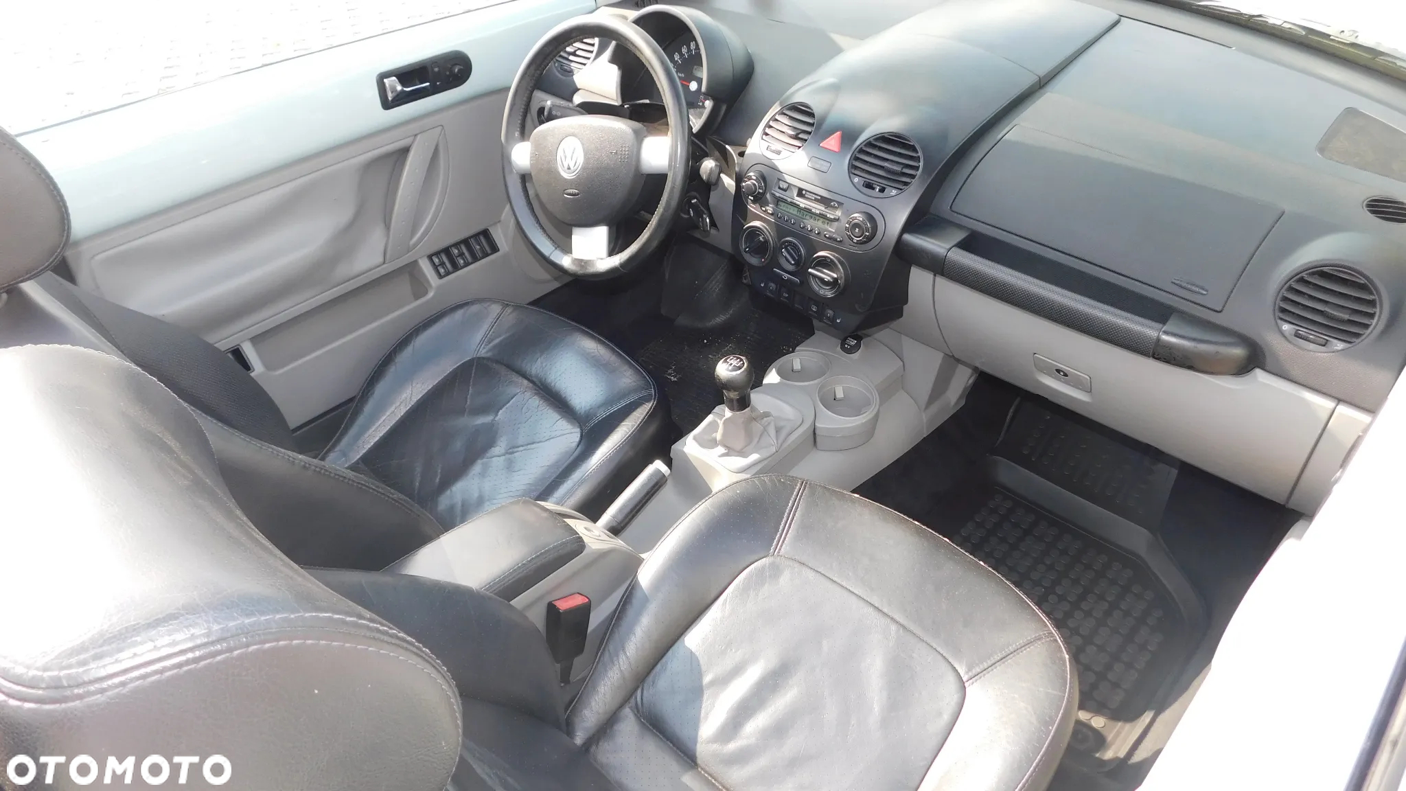 Volkswagen New Beetle Cabriolet 2.0 - 13