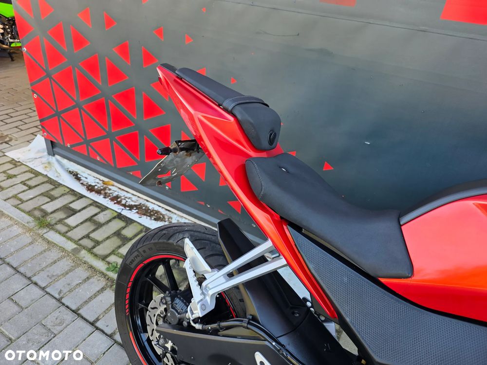 Yamaha YZF - 23