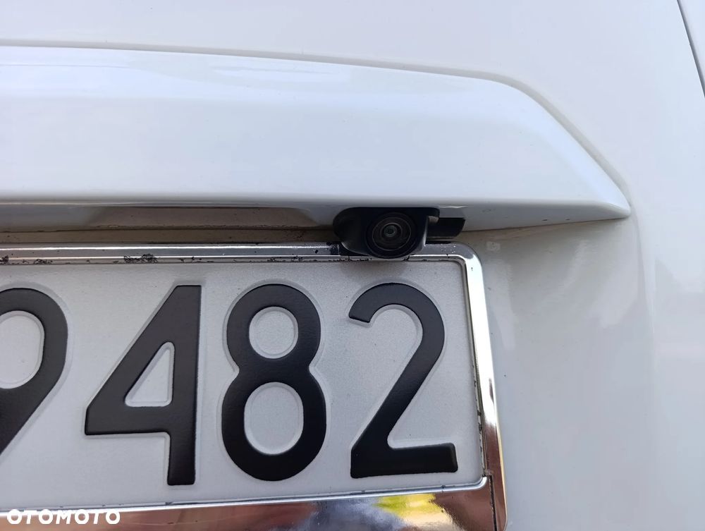 Ford Transit Courier - 21