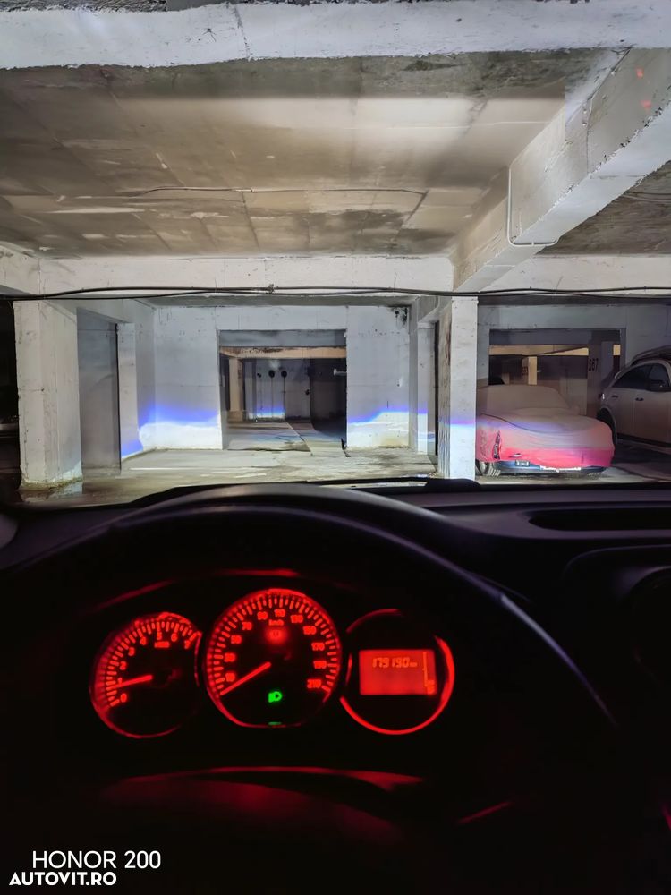 Dacia Logan 1.5 75CP Laureate - 3