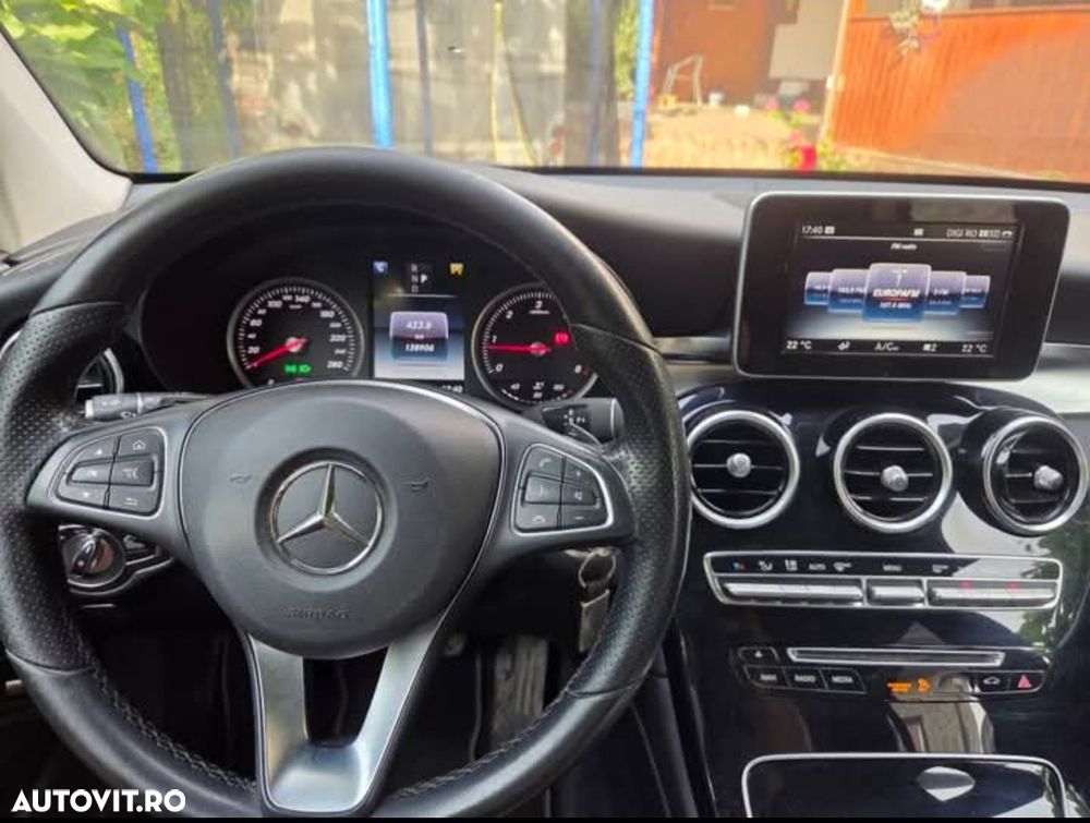 Mercedes-Benz GLC - 9