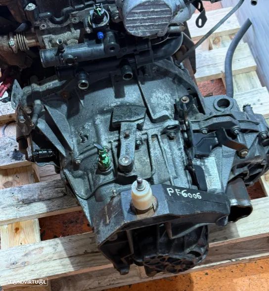 Caixa de Velocidades Renault Master 2.5 DCI Ref: PF6006 Ano 2010 - 1