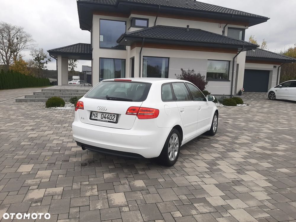 Audi A3 Sportback 1.6 Ambition - 10