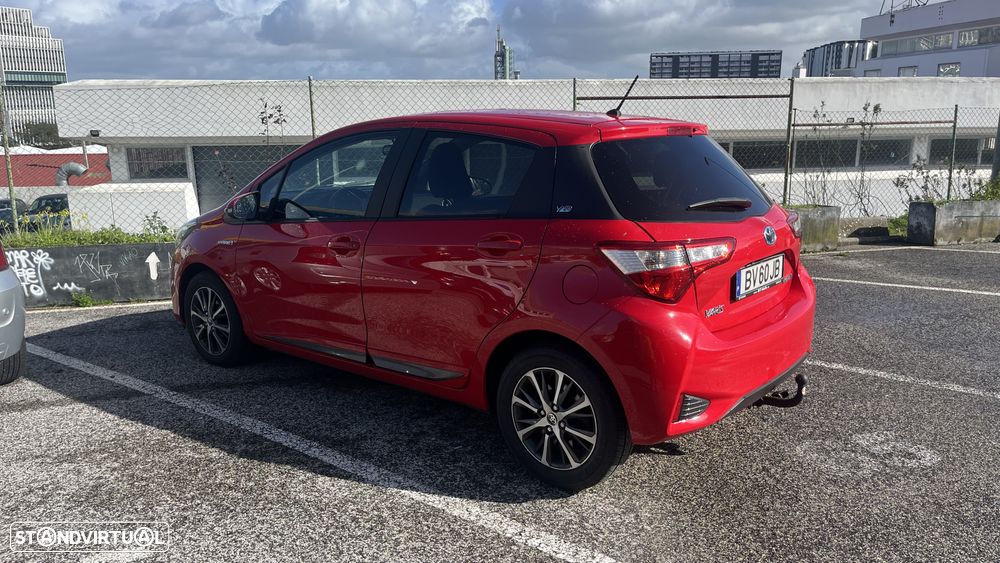 Toyota Yaris 1.5 HSD Comfort +P.Style+Navi - 3