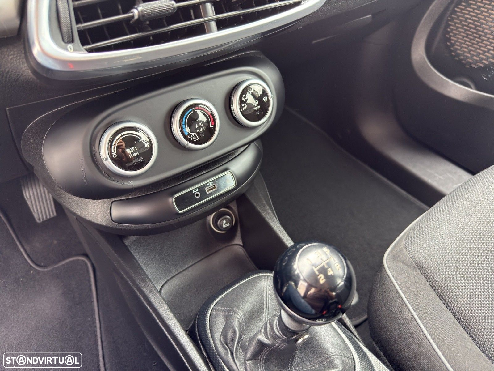 Fiat 500X 1.3 MJ City Cross S&S - 10