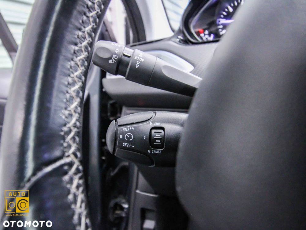 Peugeot 208 Blue-HDi 100 Stop&Start Allure - 27