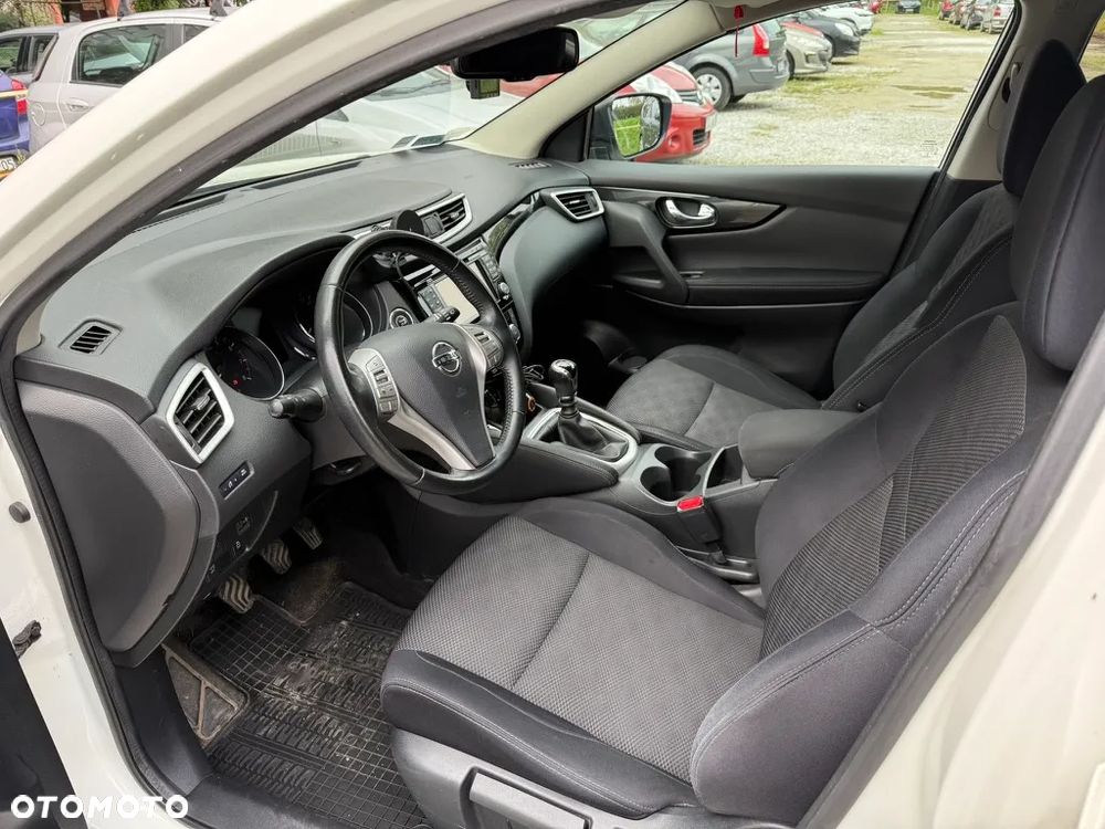 Nissan Qashqai 1.2 DIG-T N-Connecta EU6 - 12