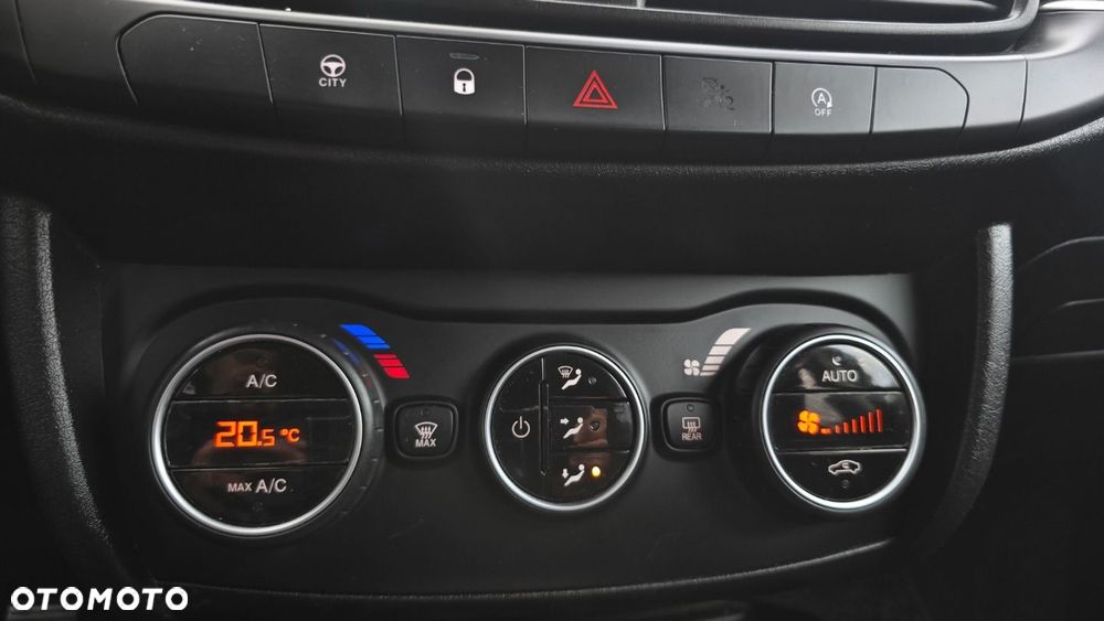 Fiat Tipo 1.4 T-Jet 16v Lounge EU6 - 22