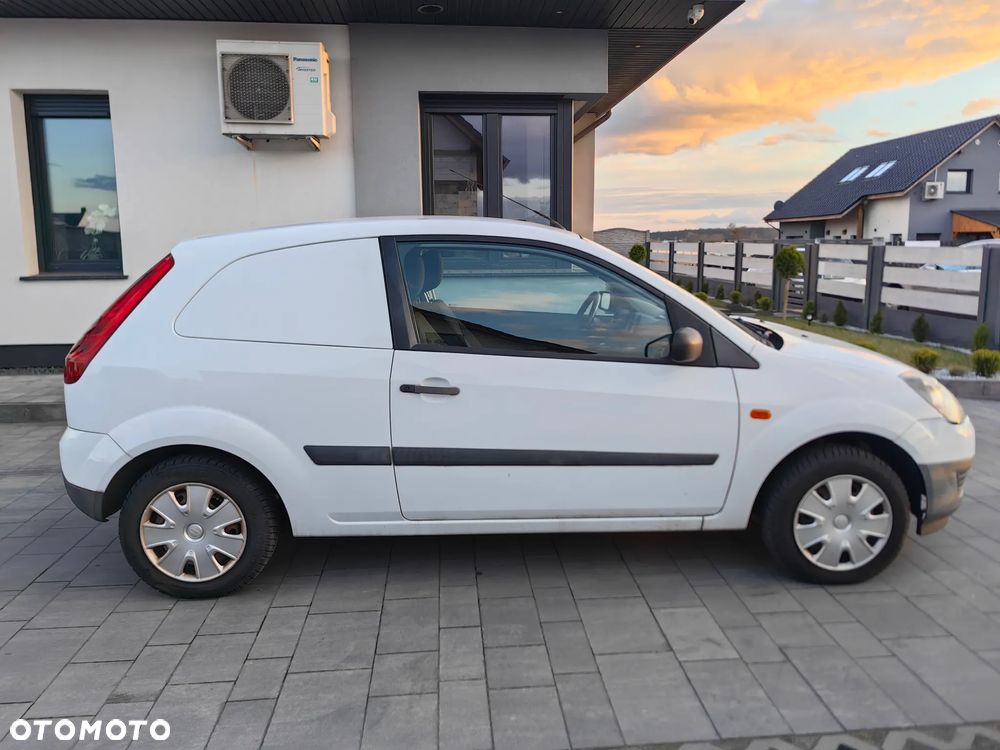 Ford Fiesta 1.4 TDCI - 15