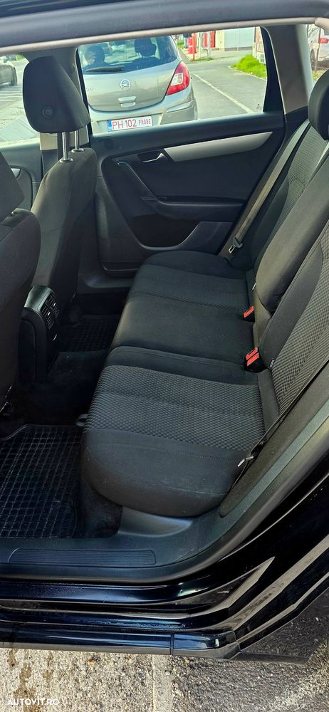 Volkswagen Passat 2.0 Blue TDI SCR Comfortline - 4