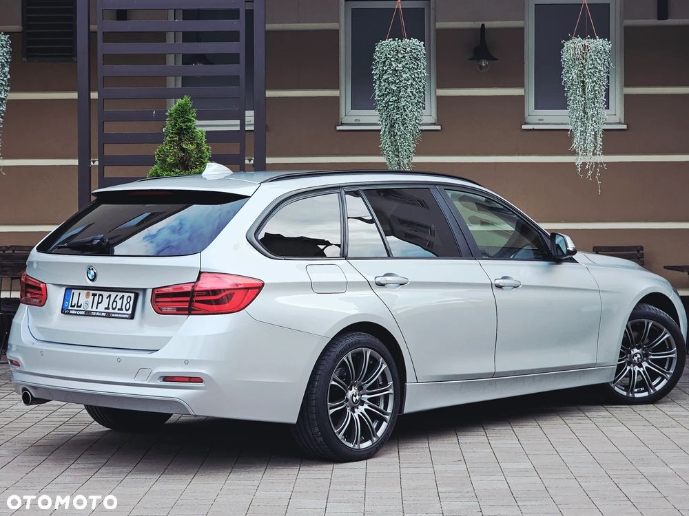 BMW Seria 3 318d Touring Sport Line - 27