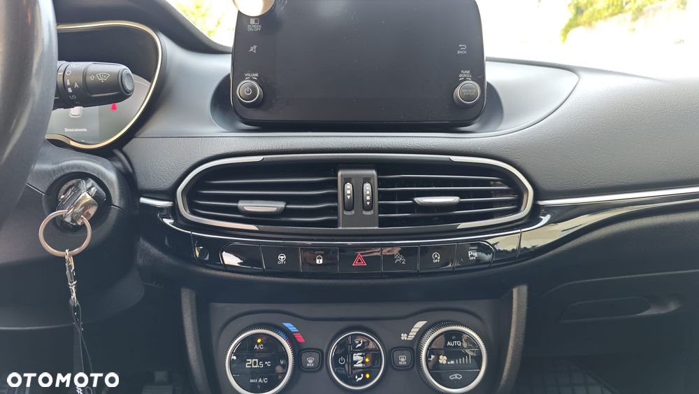 Fiat Tipo 1.6 MultiJet - 12