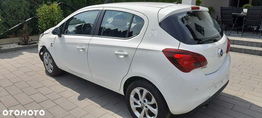 Opel Corsa 1.4 16V Cosmo - 4