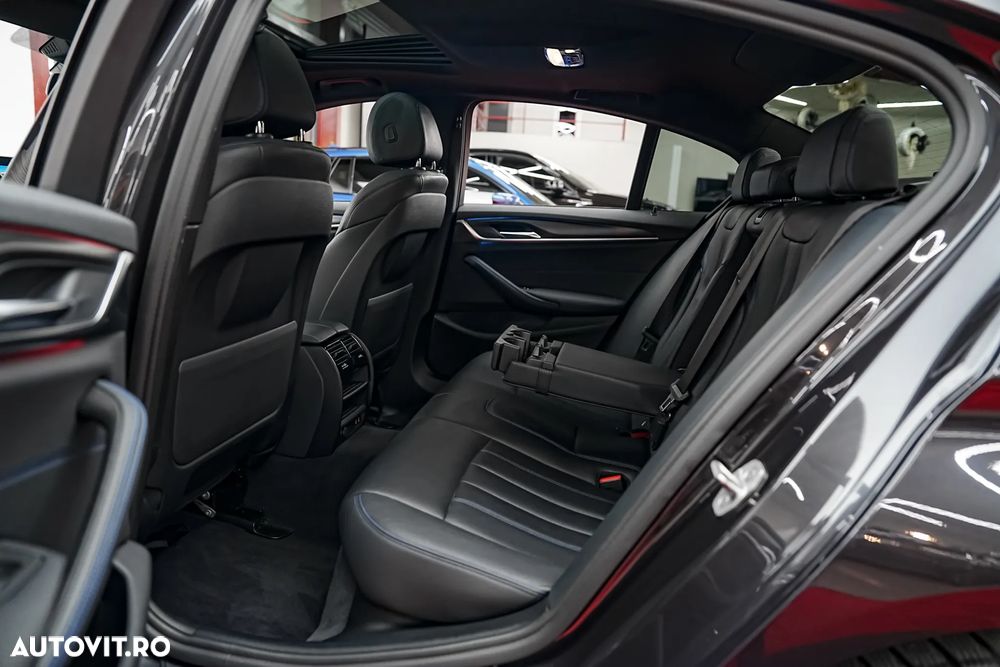 BMW Seria 5 530e Aut. M Sport Edition - 7