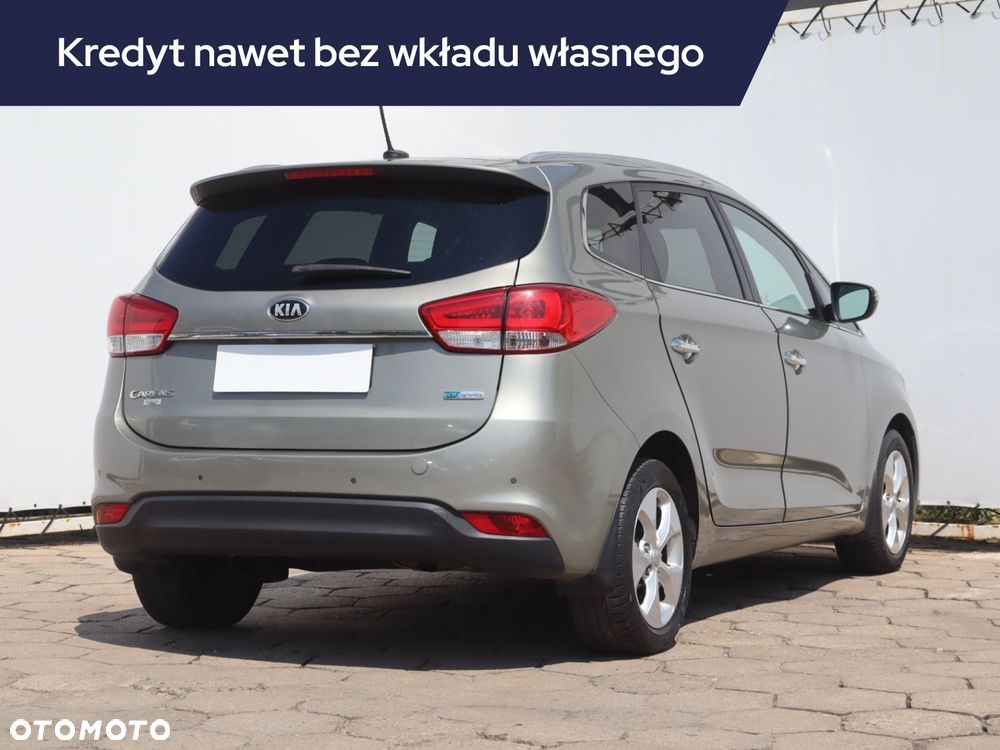 Kia Carens - 7
