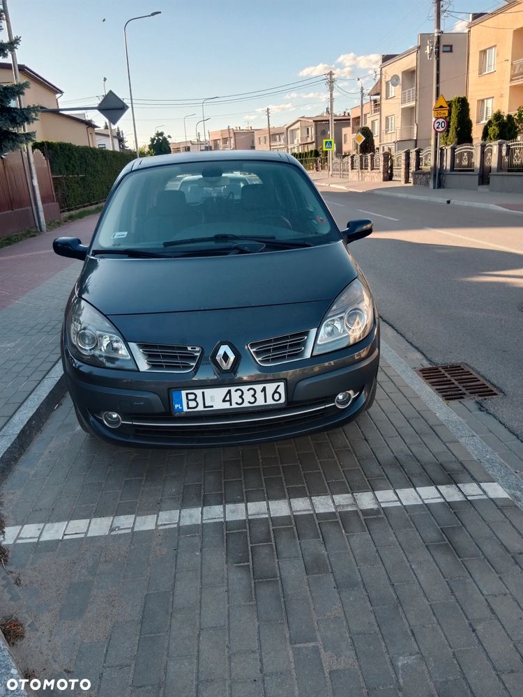 Renault Scenic - 2