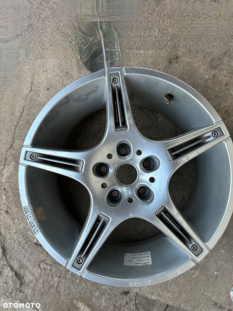 Felgi aluminiowe MOMO 4 szt. 17 Nowe 5x112  ET35 TYP 325 7Jx17h2 - 1