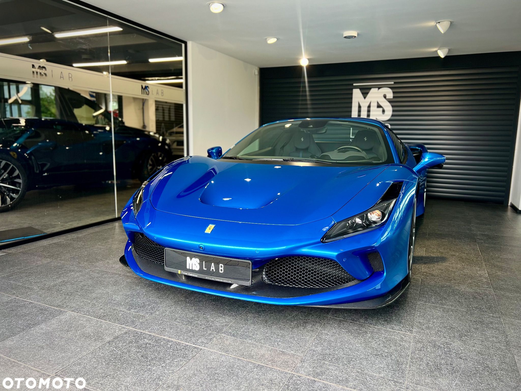Ferrari F8 Spider - 1