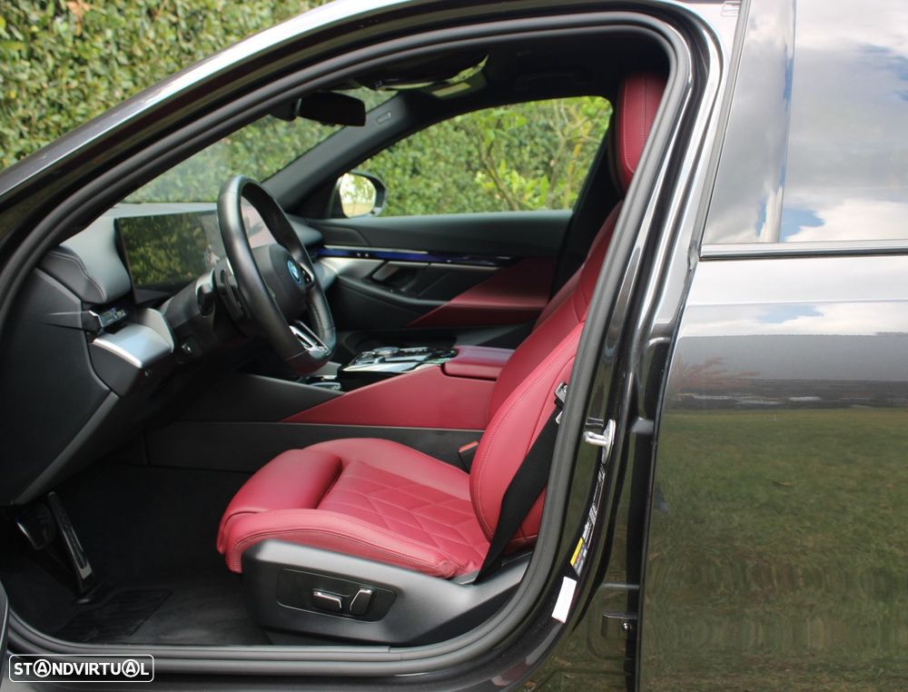 BMW i5 eDrive40 Pack Desportivo M - 32