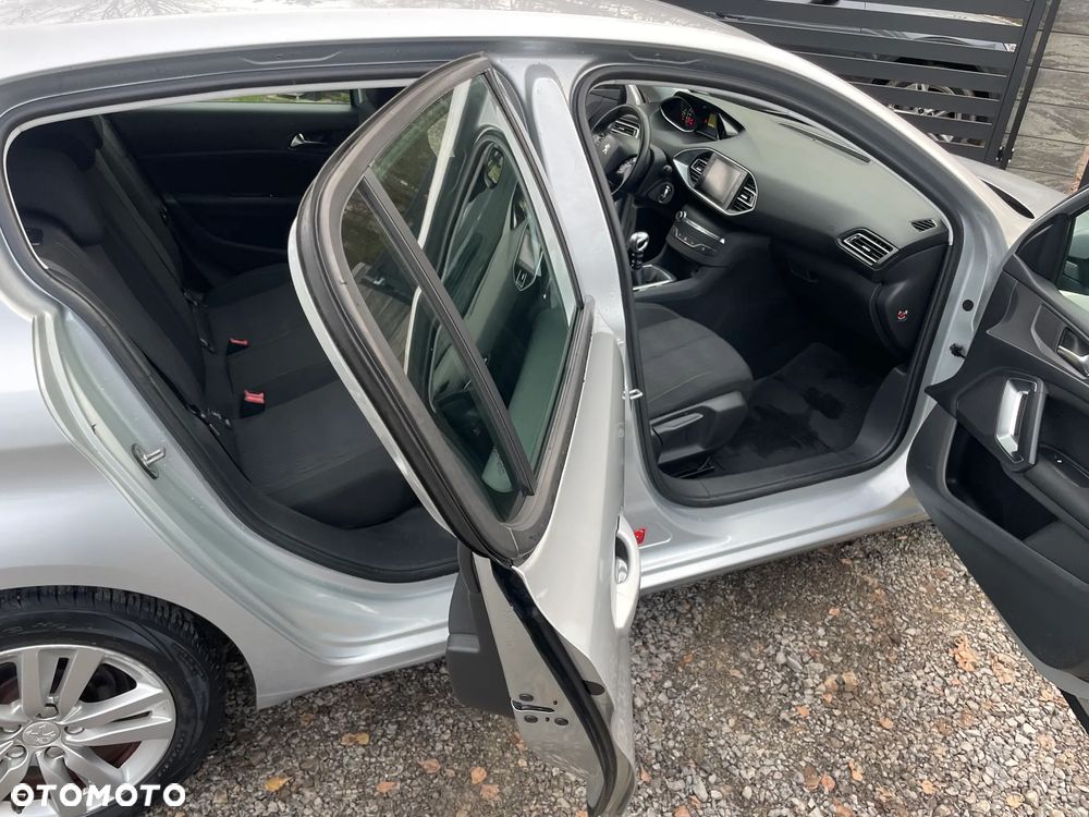 Peugeot 308 130 e-THP Stop & Start Allure - 10