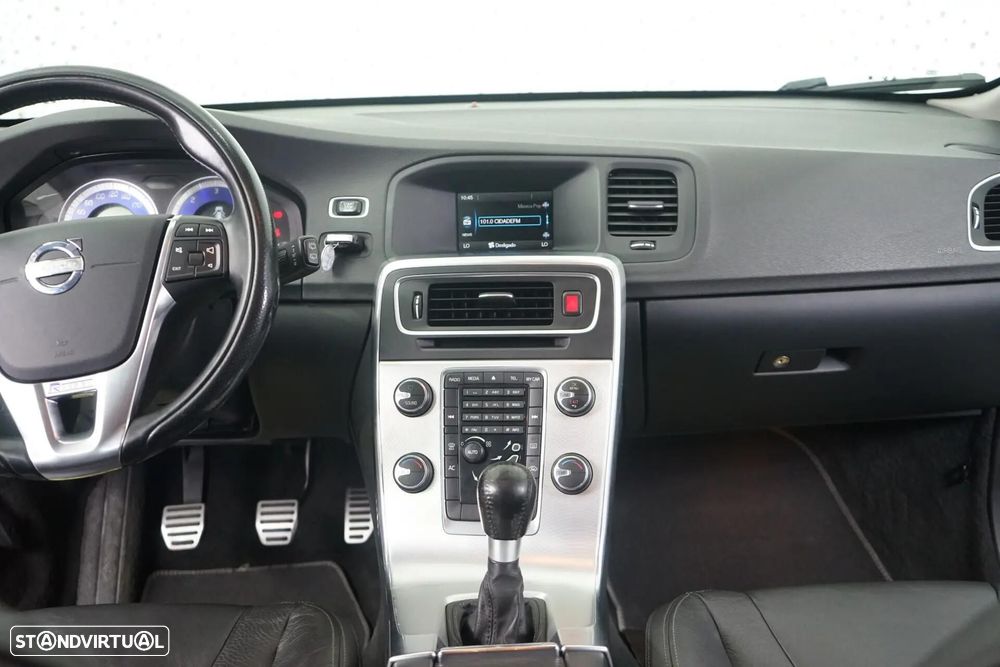 Volvo V60 1.6 D2 R-Design - 27