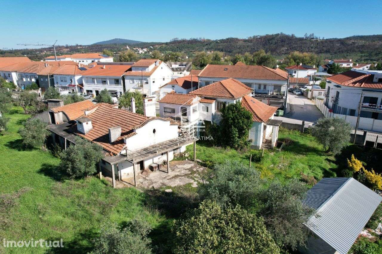 Quinta localizada na Vila da Freixianda, Ourém! - Grande imagem: 4/23