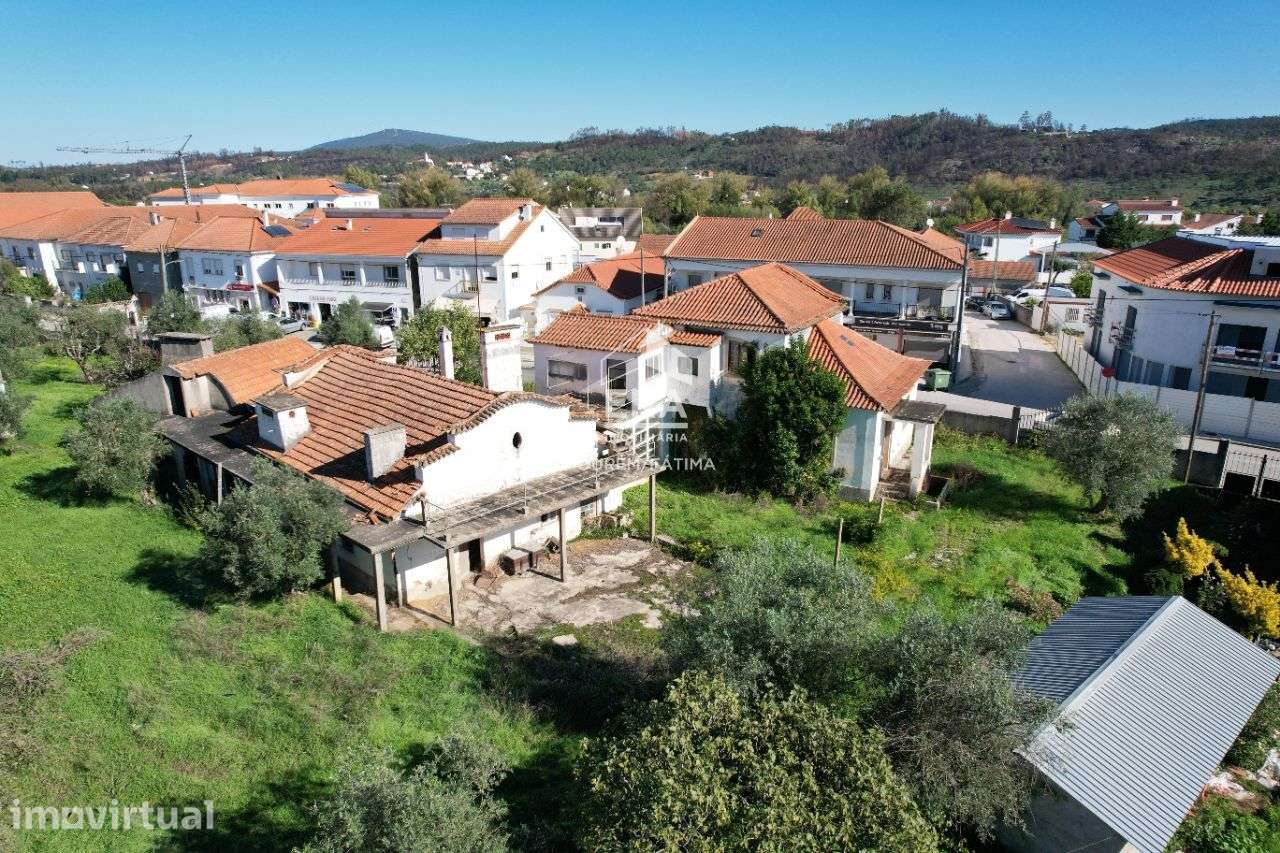 Quinta localizada na Vila da Freixianda, Ourém! - Grande imagem: 4/23