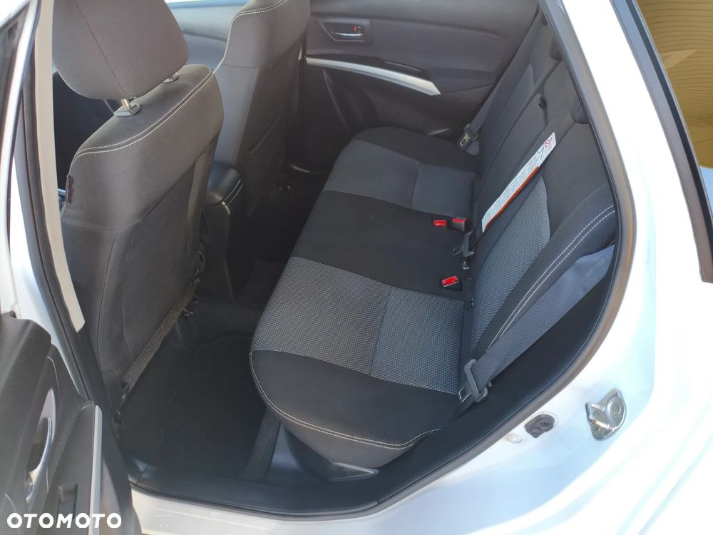 Suzuki SX4 S-Cross 2013