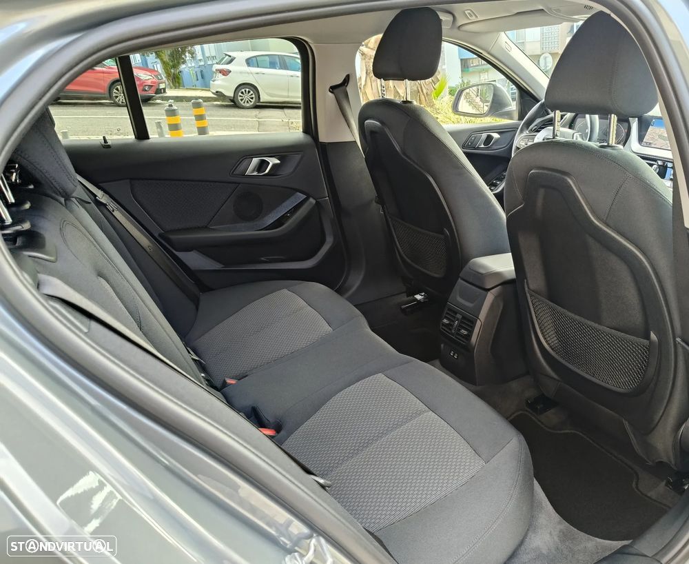 BMW 118 i Line Sport Auto - 24