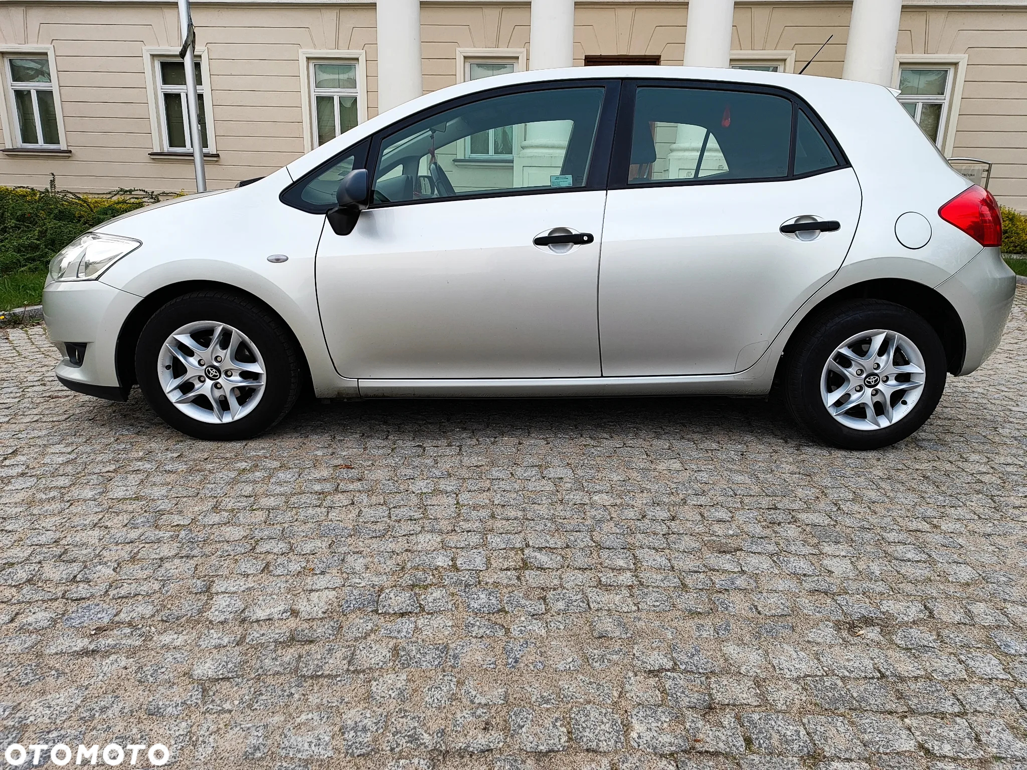 Toyota Auris 1.4 D-4D Luna - 11