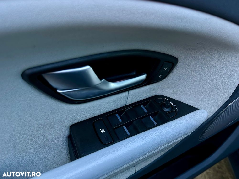 Land Rover Range Rover Evoque - 11