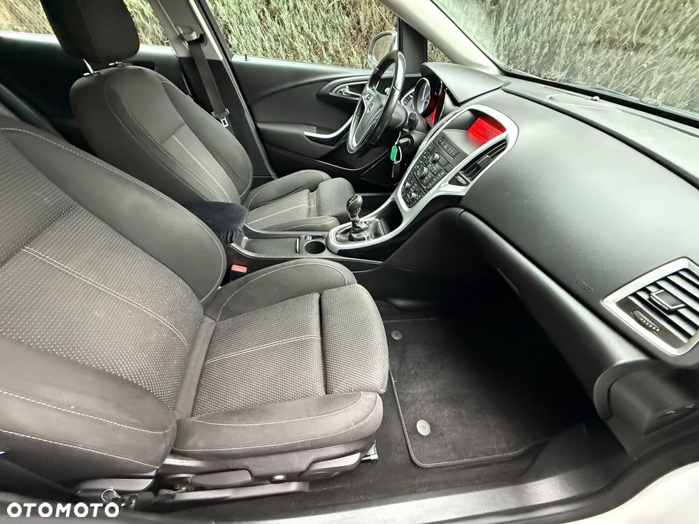 Opel Astra 1.4 Turbo - 22